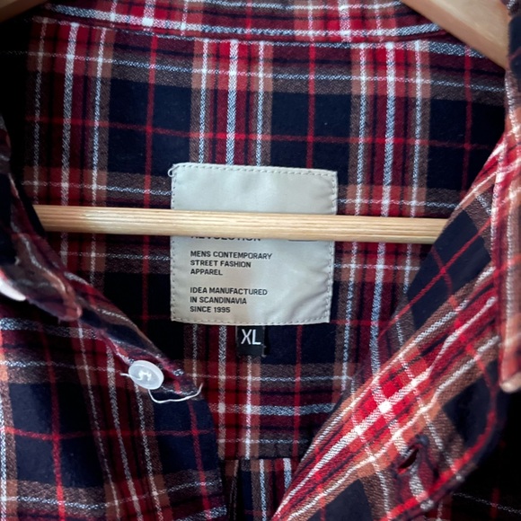 RVLT Flannel Shirt (XL) - Picture 2 of 3